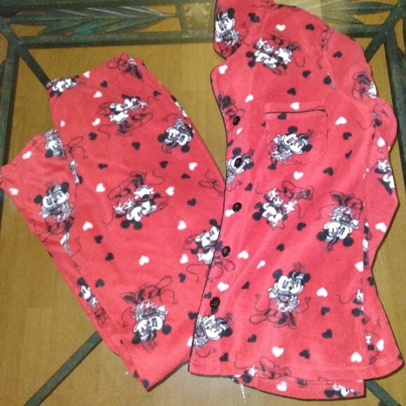 BN โค๏ธ Mickey & Minnie Mouse Love Pj's ๐ - Picture 1 of 5